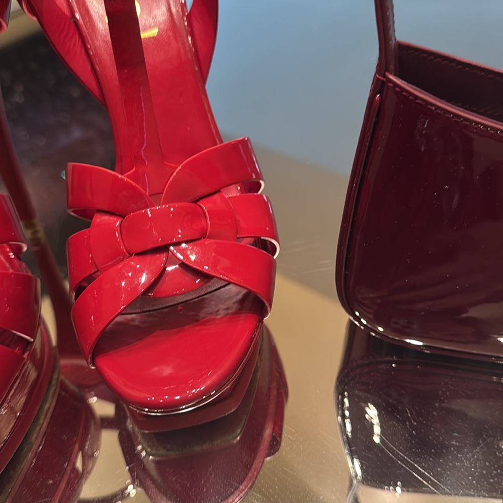 YSL Tribute Platform Patent leather Heels - Picture 11 of 12